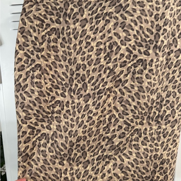 LOFT Dresses & Skirts - LOFT Beige and Black Animal Print Skirt